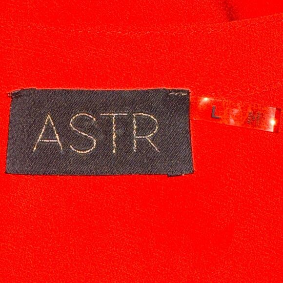 ASTR Crochet Tank Top Women's Size L Scarlet Red Geometric See Through Back Zip - Picture 5 of 6